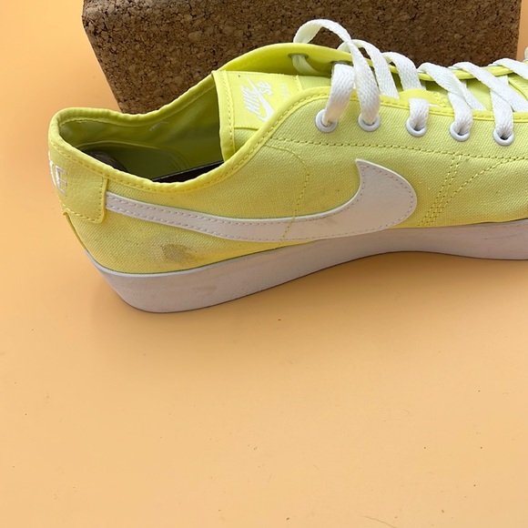 Nike SB BLZR Court Size 11.5 Yellow/White - Picture 11 of 12